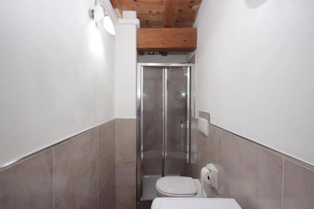 Akihouse By Mauro Apartment Lonato 0*,